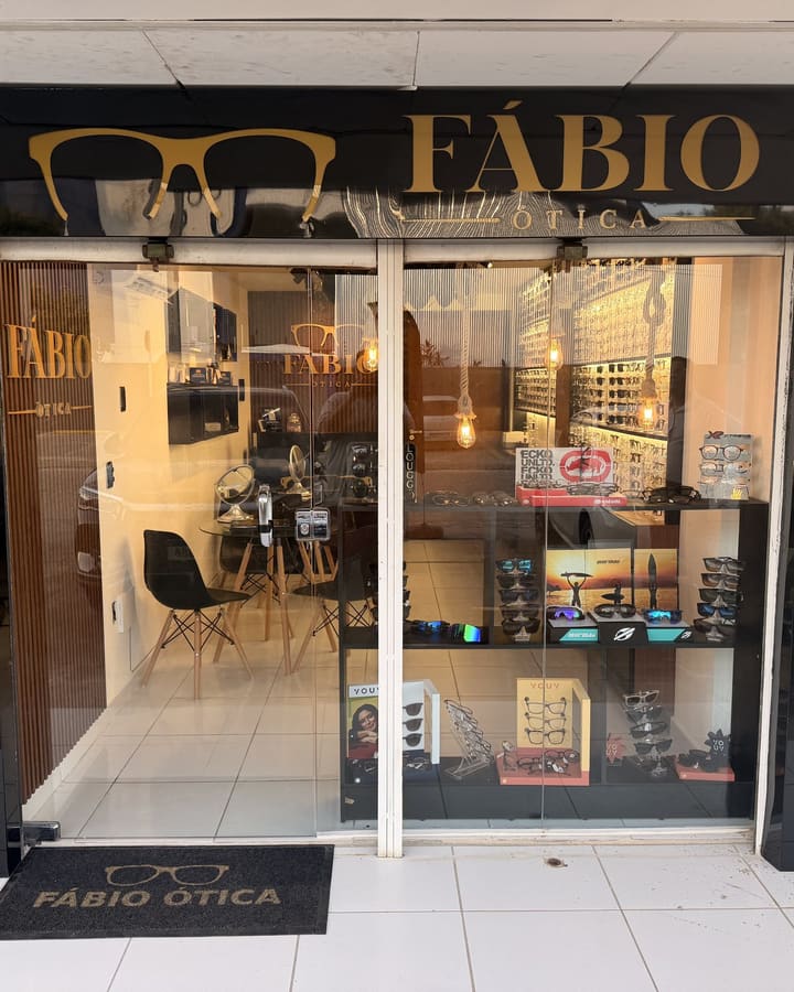 Fábio Ótica, fachada